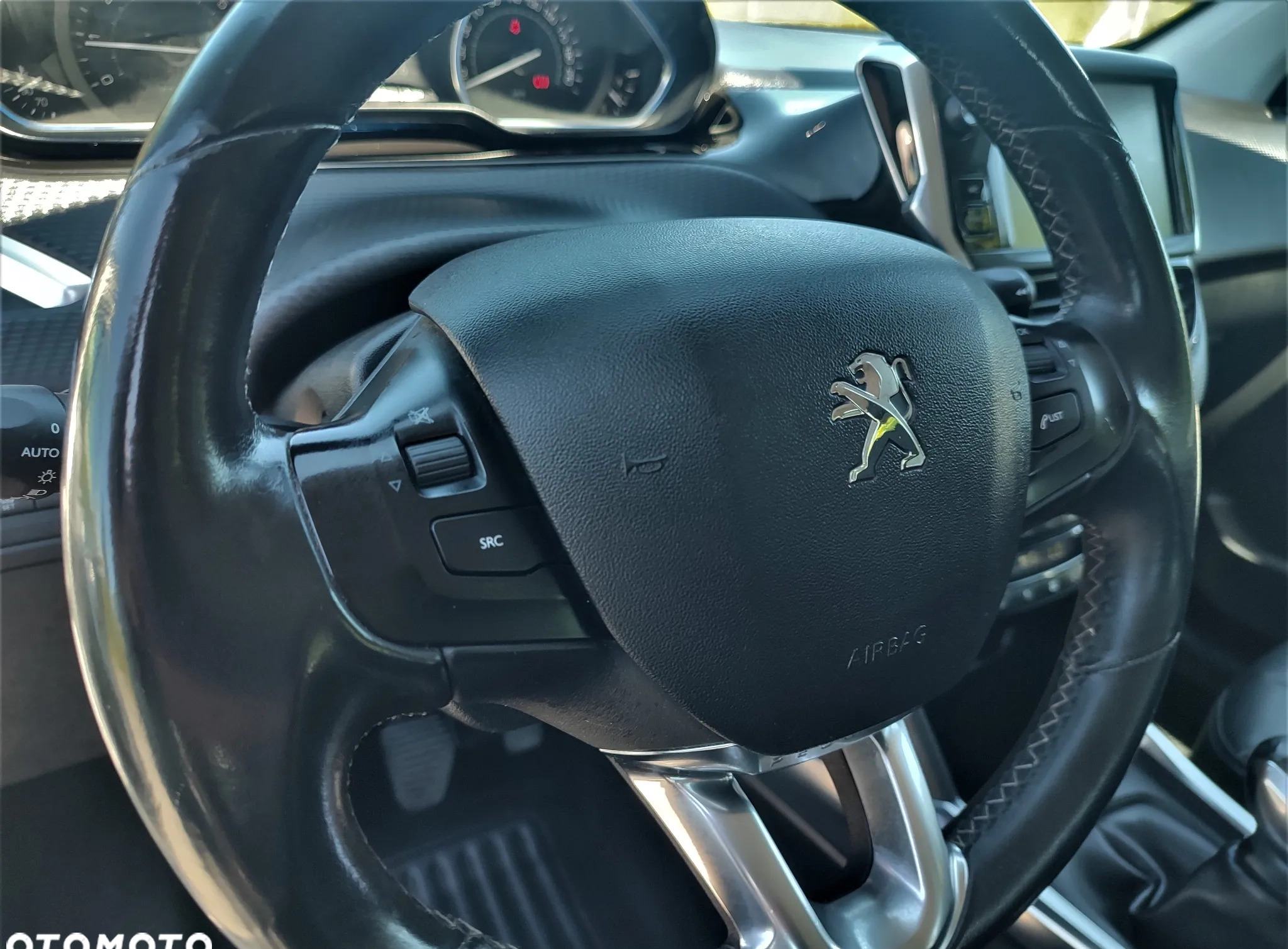 Peugeot 2008 cena 36900 przebieg: 141000, rok produkcji 2014 z Przedecz małe 562